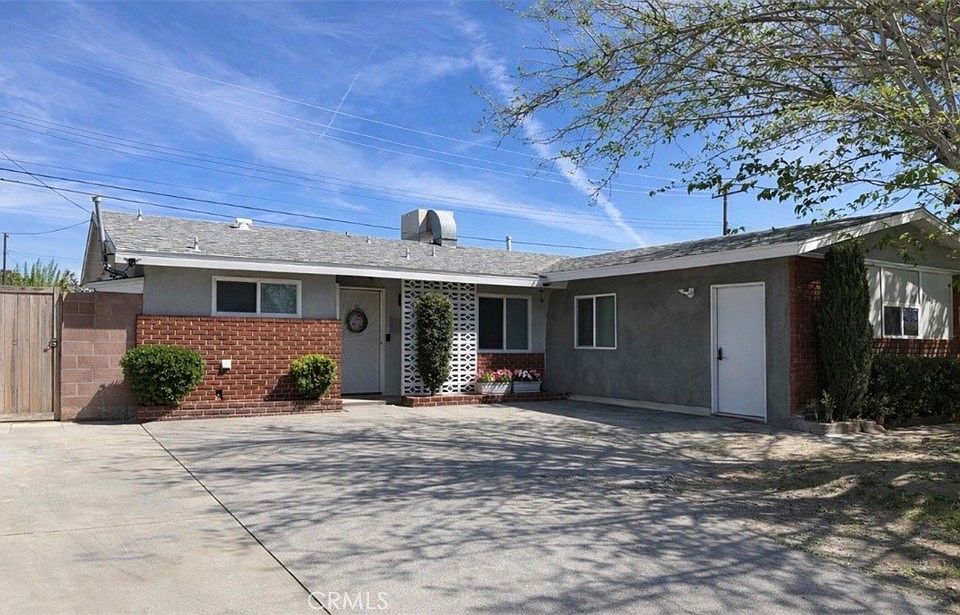 1st image of 45414 Raysack Ave