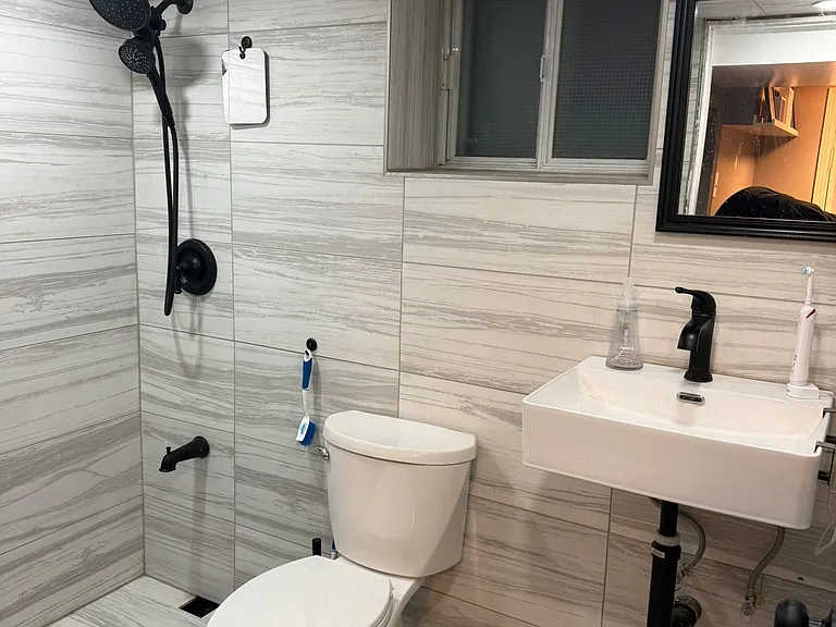 222 Combe Ave #1 — Photo 11
