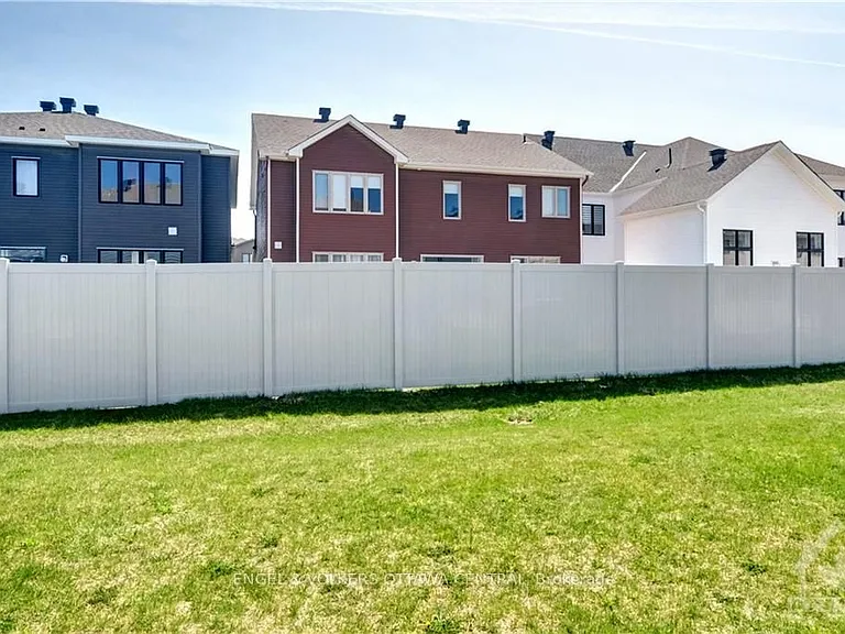 526 Cope Dr — Photo 28