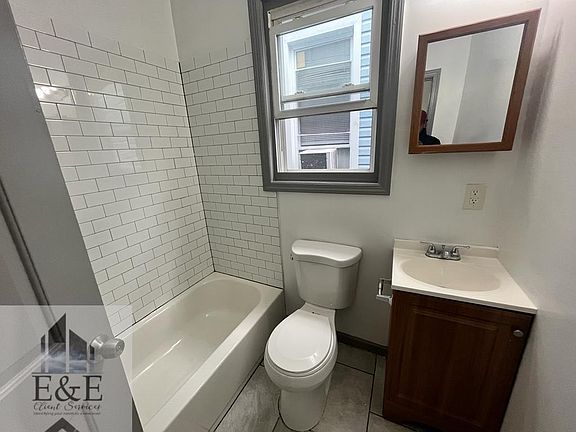 5th image of 179 Virginia Ave #1