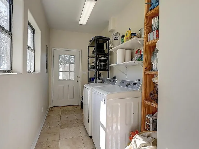 3417 Newcastle Dr — Photo 21