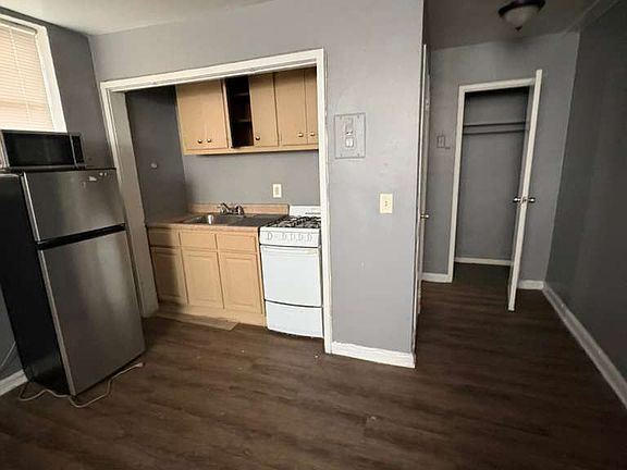 2nd image of 79 Hopkins Pl #1A