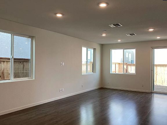 4th image of 2686 Alcove Way