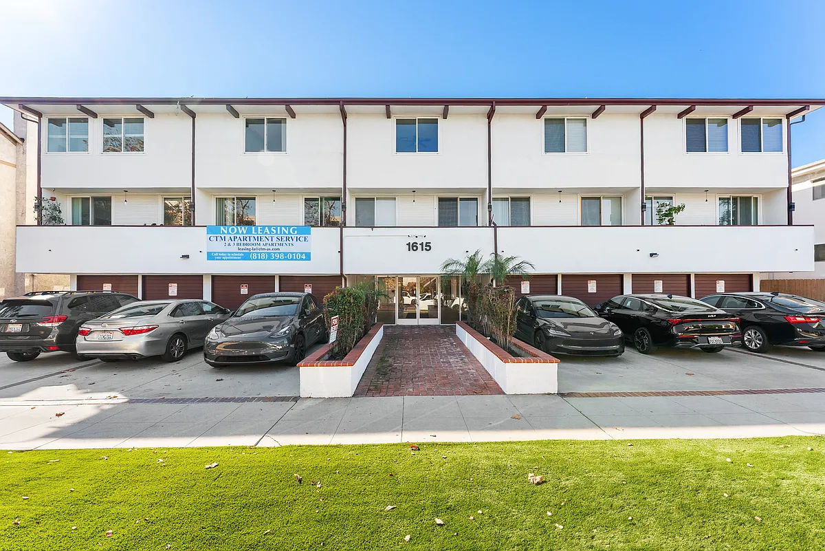 Building Photo - 1615 Greenfield Ave