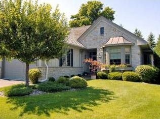 625 Waycliffe Dr N, Wayzata, MN 55391
