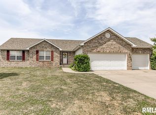 4679 Timberview Dr, Auburn, IL 62615