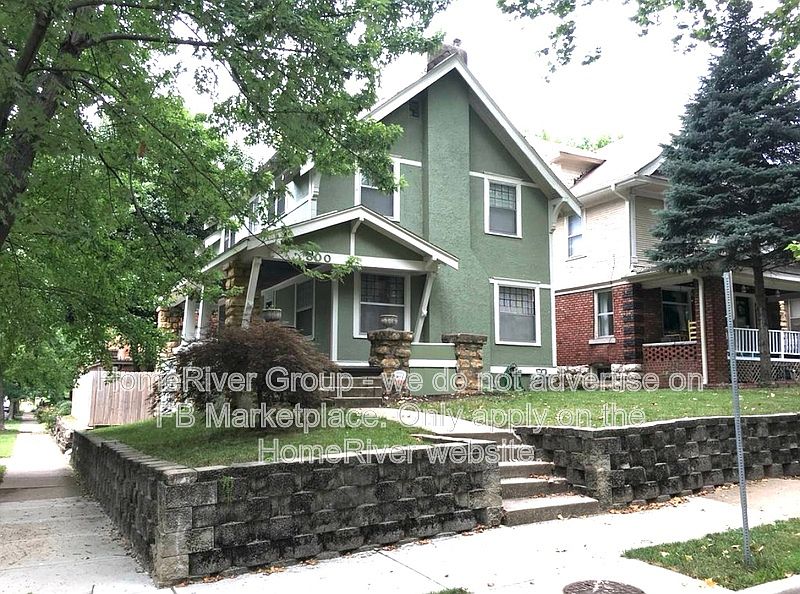 2nd image of 800 E 41st St