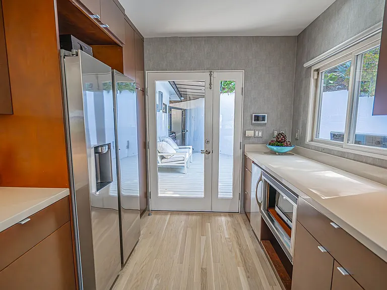 8641 Metz Pl — Photo 15