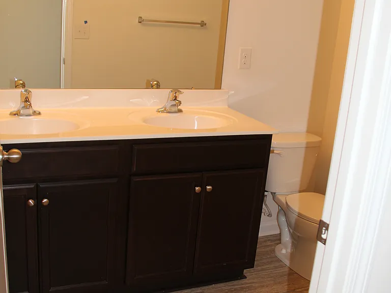 6817 Broad Valley Ct — Photo 5