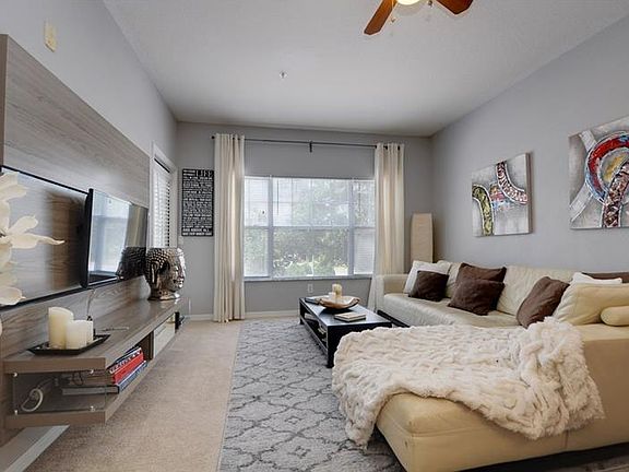 3rd image of 2604 Grand Central Pkwy APT 3