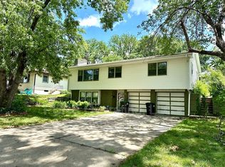 1817 N 78th St, Omaha, NE 68114