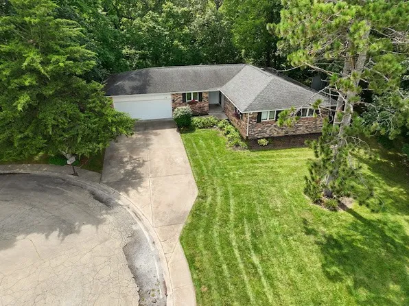 112 W Wayne Dr, Catlin, IL 61817