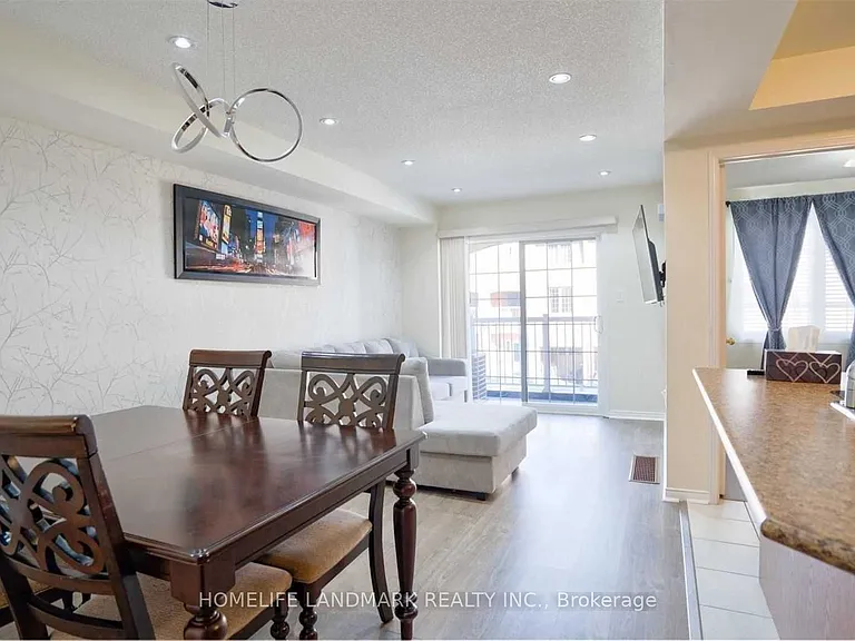 38 Silvester St — Photo 4
