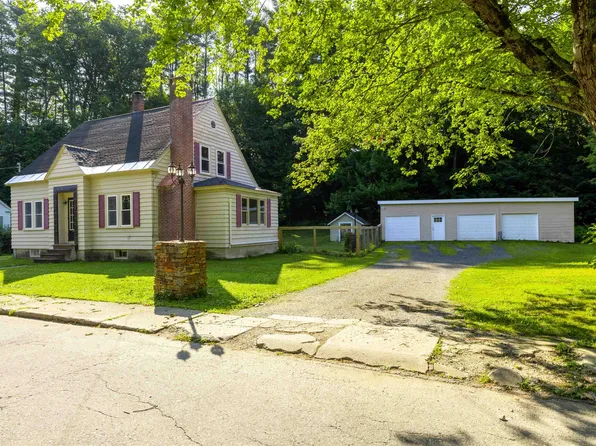 14 Bank Avenue, Claremont, NH 03743