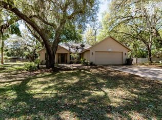 107 Oak Tree Ln, Palatka, FL 32177