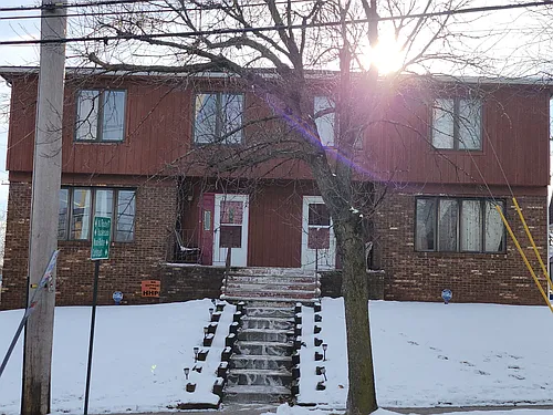 320-322 Williams Ave Photo 1