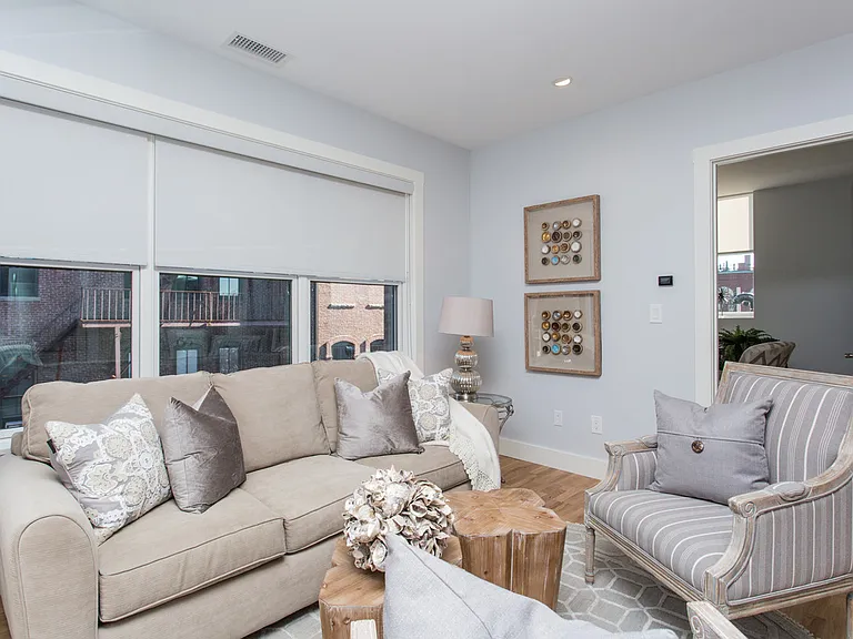13 W Central St #9 — Photo 4