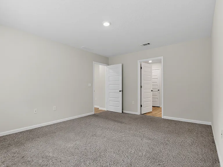 6817 Interlachen Ln — Photo 32
