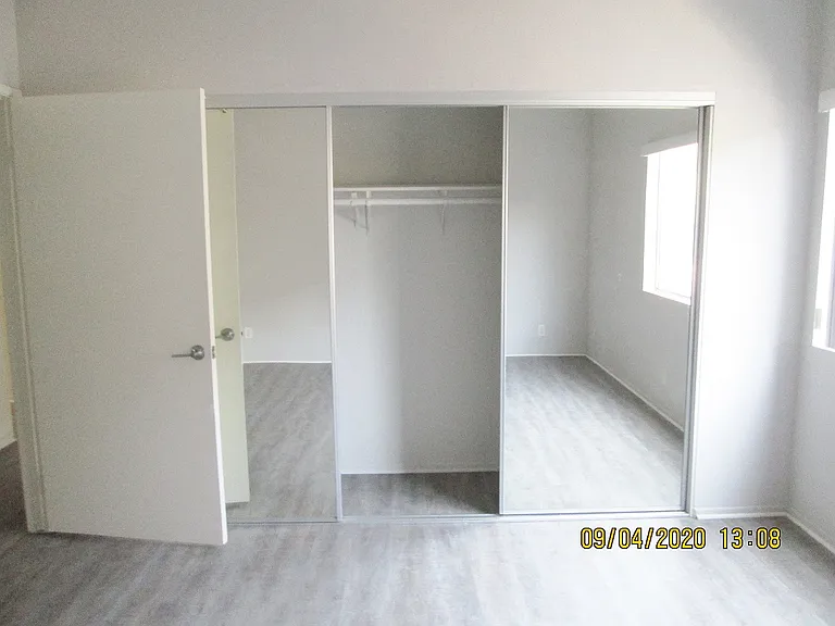 Lido Apartments - 11919 Culver Blvd — Photo 11
