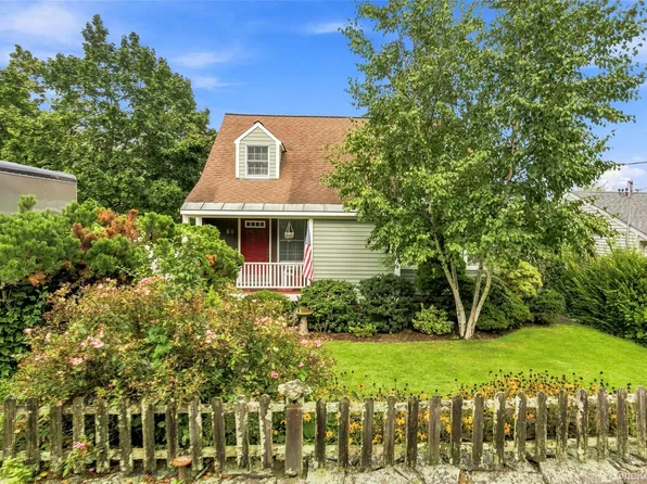 60 Livingston Avenue, Valhalla, NY 10595