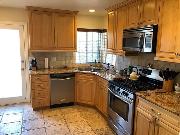 2nd image of 216 Monte Vista Ave #A