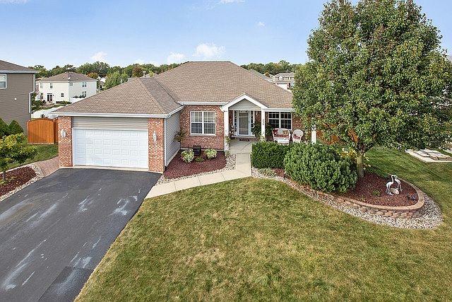 1st image of 235 Congress Dr