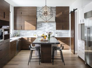 553 Glencrest Dr, Solana Beach, CA 92075
