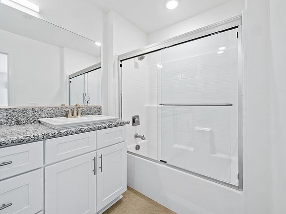 5th image of 127 E Highland Ave #3