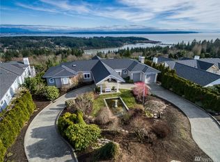 175 Glacier Peak Dr, Camano Island, WA 98282