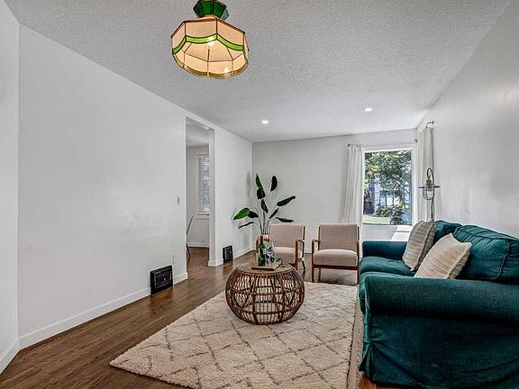 4th image of 245 N 21st Ave NW