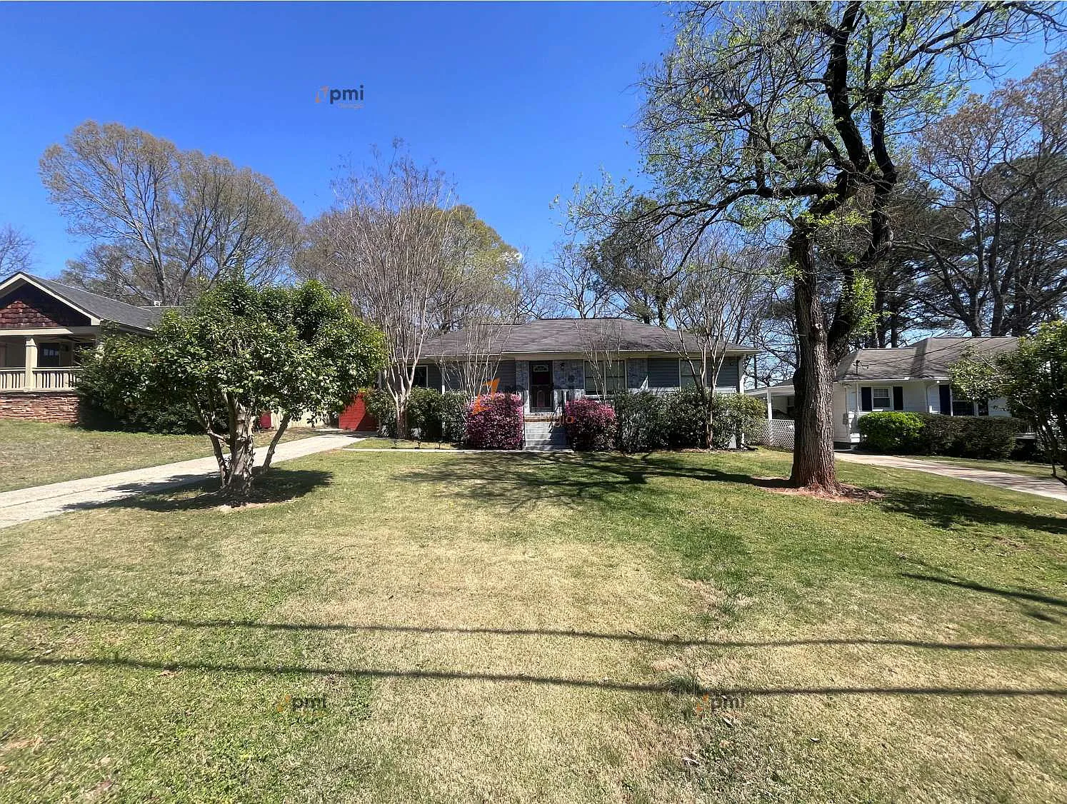 3 bed, 2.0 bath, 1350 sqft, $1,895 — Photo 1