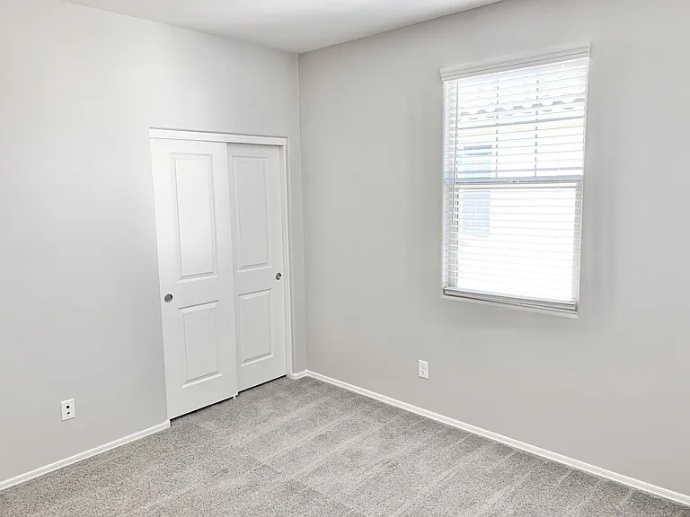 2429 N 149th Ln — Photo 25