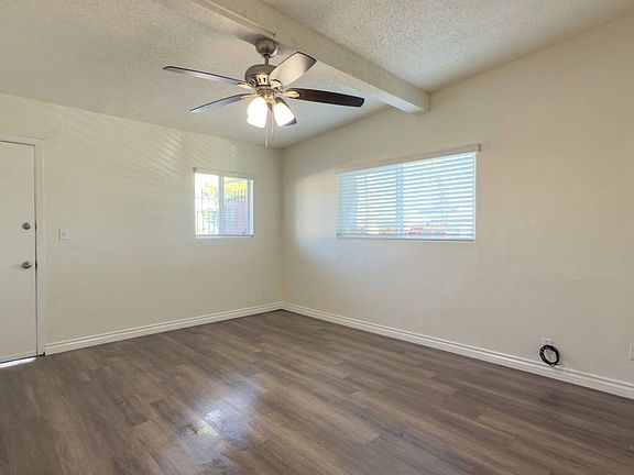 4th image of 304-334 S 65th St #312