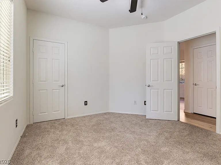 11204 Robin Park Ave — Photo 13