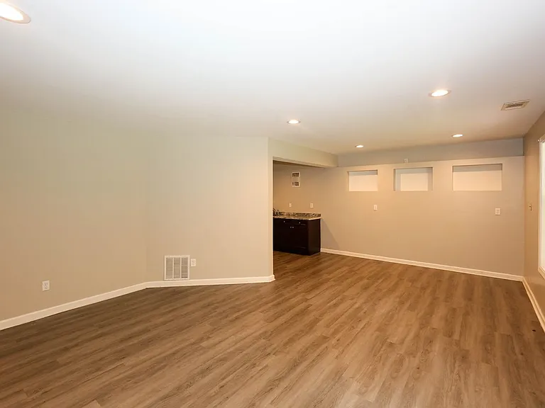 2895 Haynes Club Cir SW — Photo 51