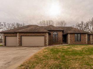1254 W Vancouver St, Springfield, MO 65803