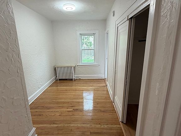 3rd image of 1155 Saint Johns Ave #B