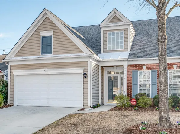 8434 Darcy Hopkins Dr, Charlotte, NC 28277