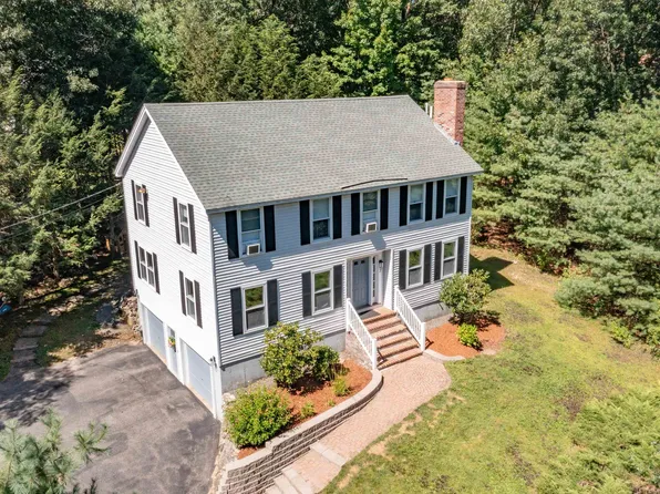 7 Pinewood Drive, Pelham, NH 03076