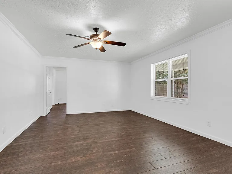 21630 Punkin St — Photo 9