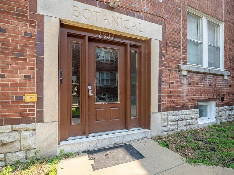 2334 Tower Grove Ave #2W — Photo 9