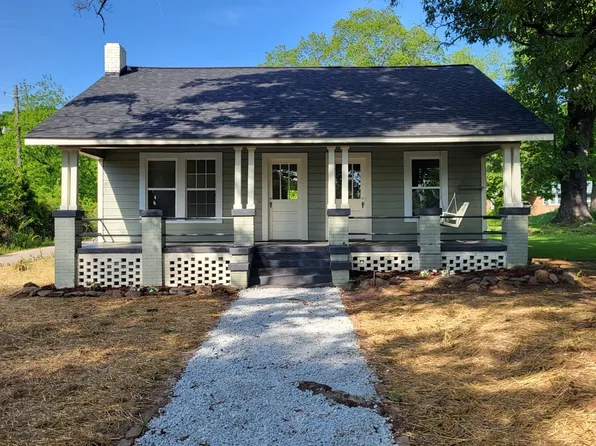 208 Glass Rd, Valley, AL 36854