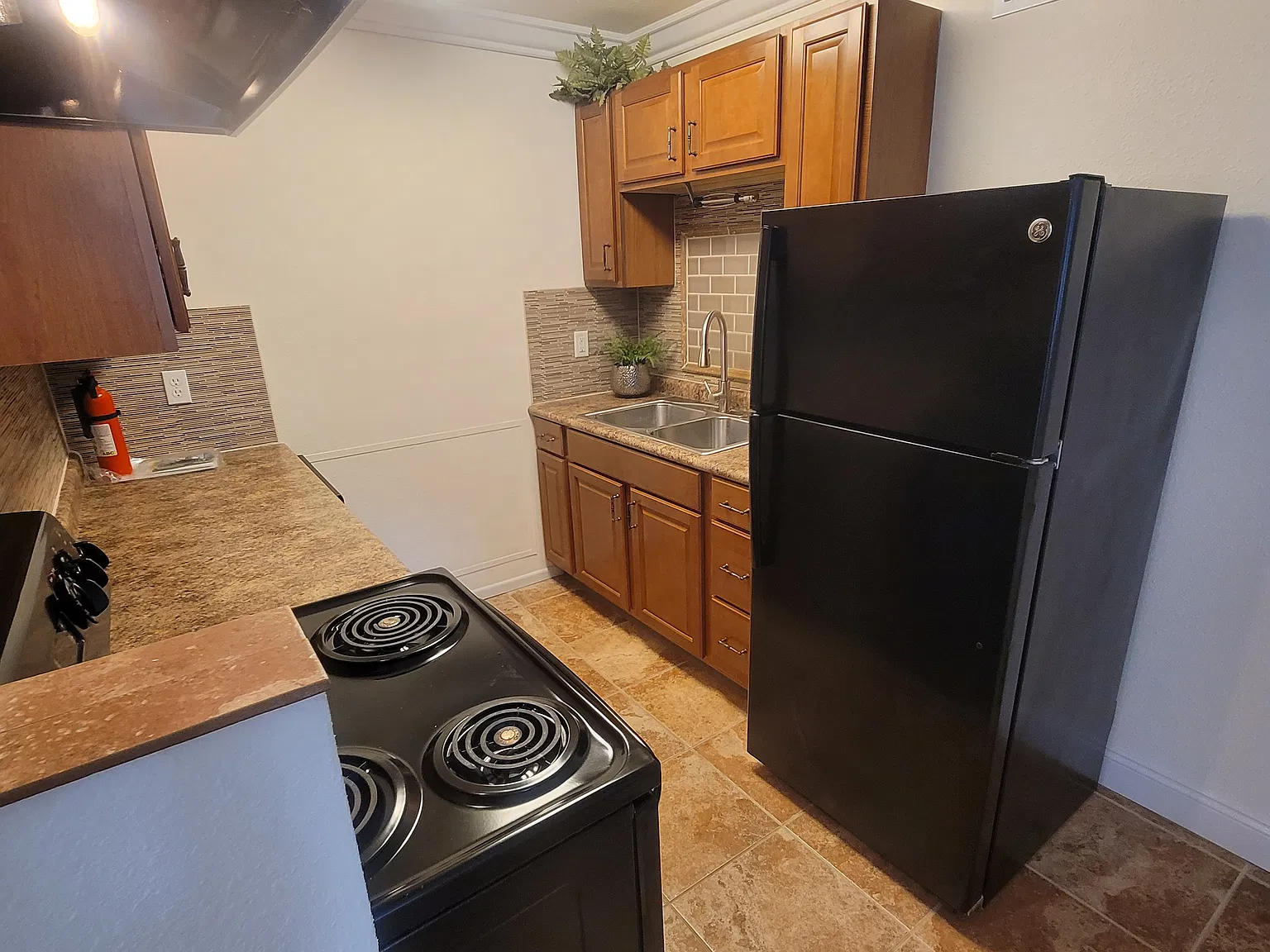 1 bed, 900 sqft, $1,350 — Photo 4
