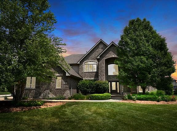 2nd image of 22337 Misty Falls Cir