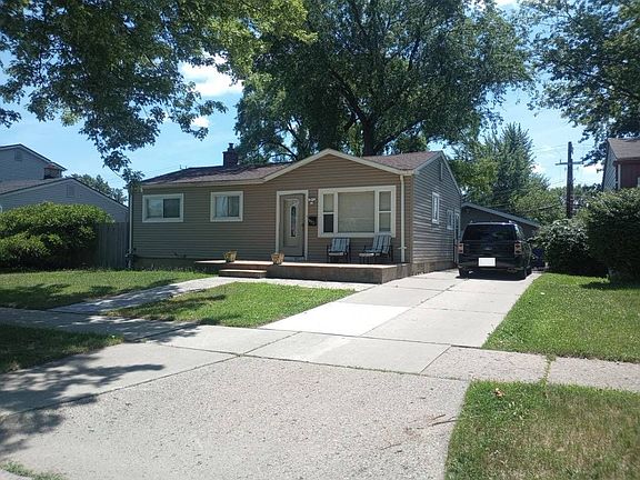 2nd image of 14352 Sherman Ave