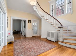 11 Wayne St #1, Dorchester, MA 02121