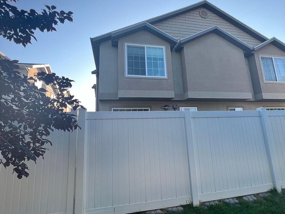 1st image of 485 Kent Dr