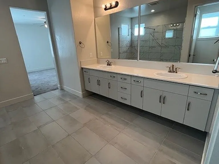 4537 S Ernest St — Photo 19