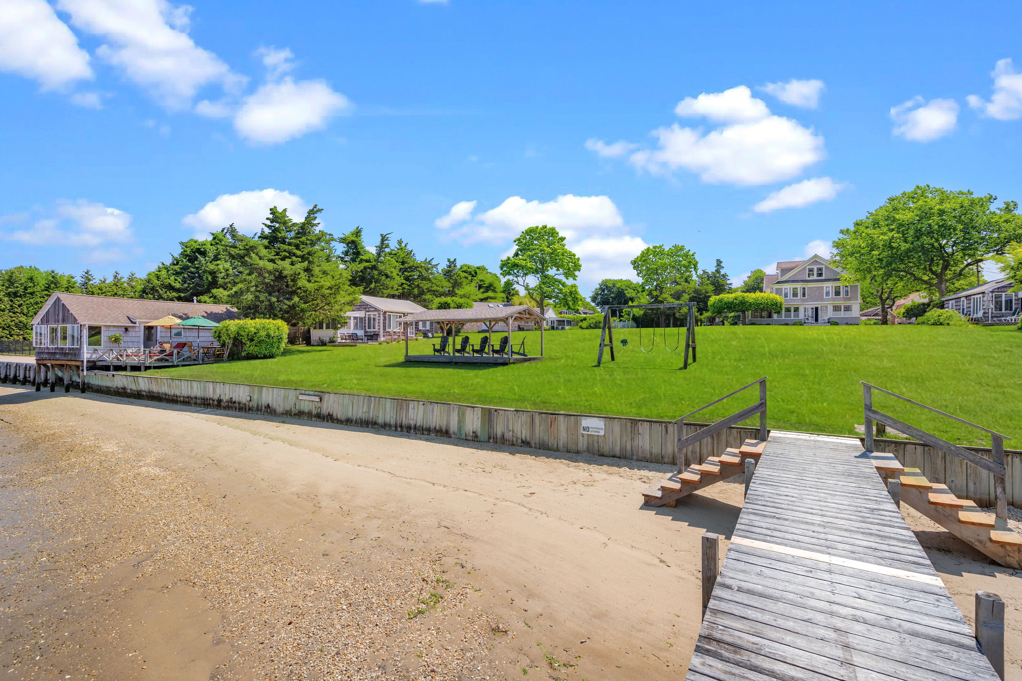 46 Rampasture Rd Unit 12, Hampton Bays, NY 11946 Out East