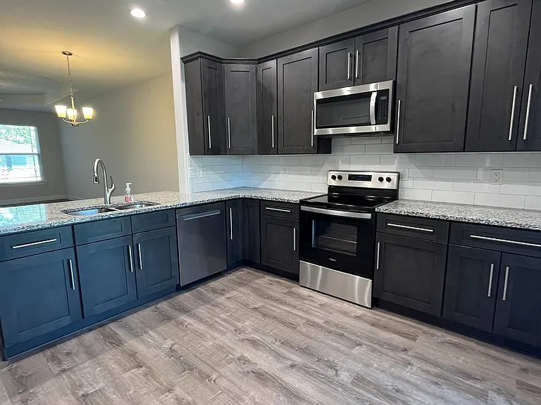 38 Pine Hill Ln #B — Photo 5